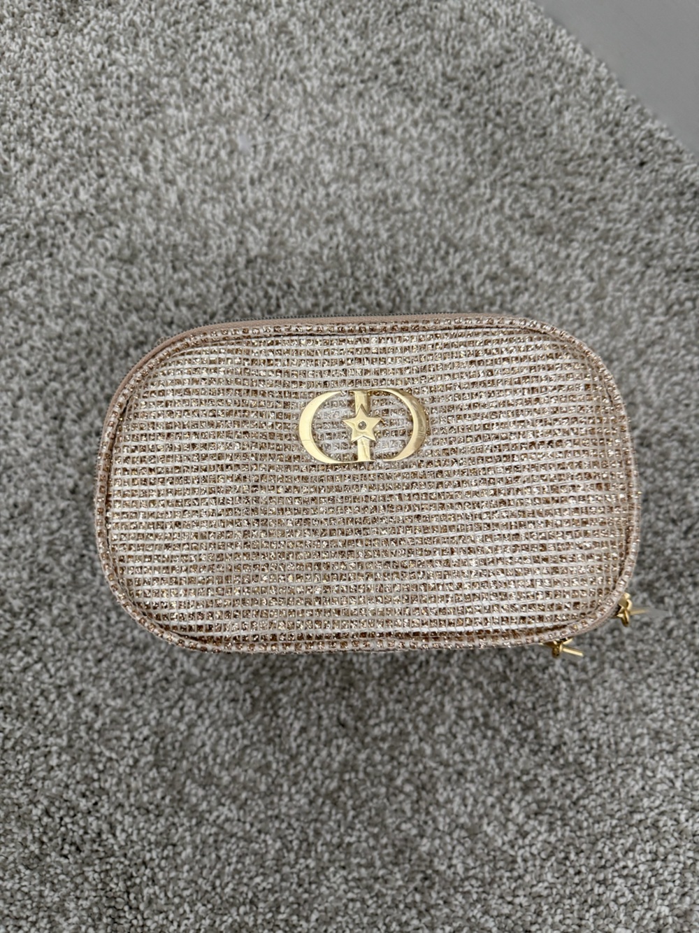 Dior beauty limited edition cosmetic bag - Picture 3 of 16
